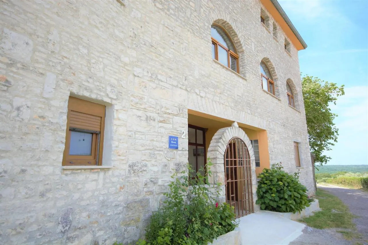 Xxl Holiday Home With Pool Marcana Croatia