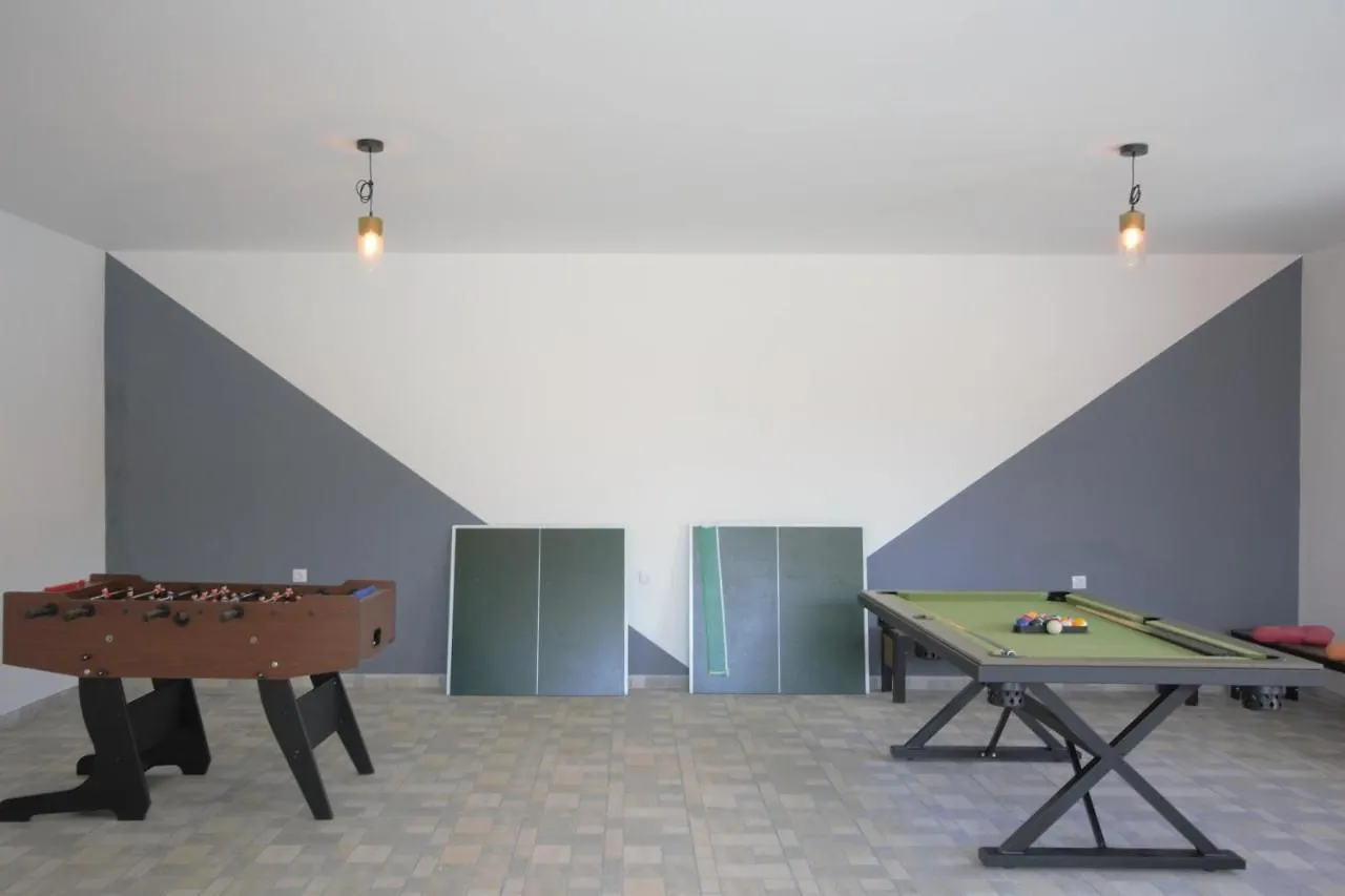 Xxl Holiday Home With Pool Marcana