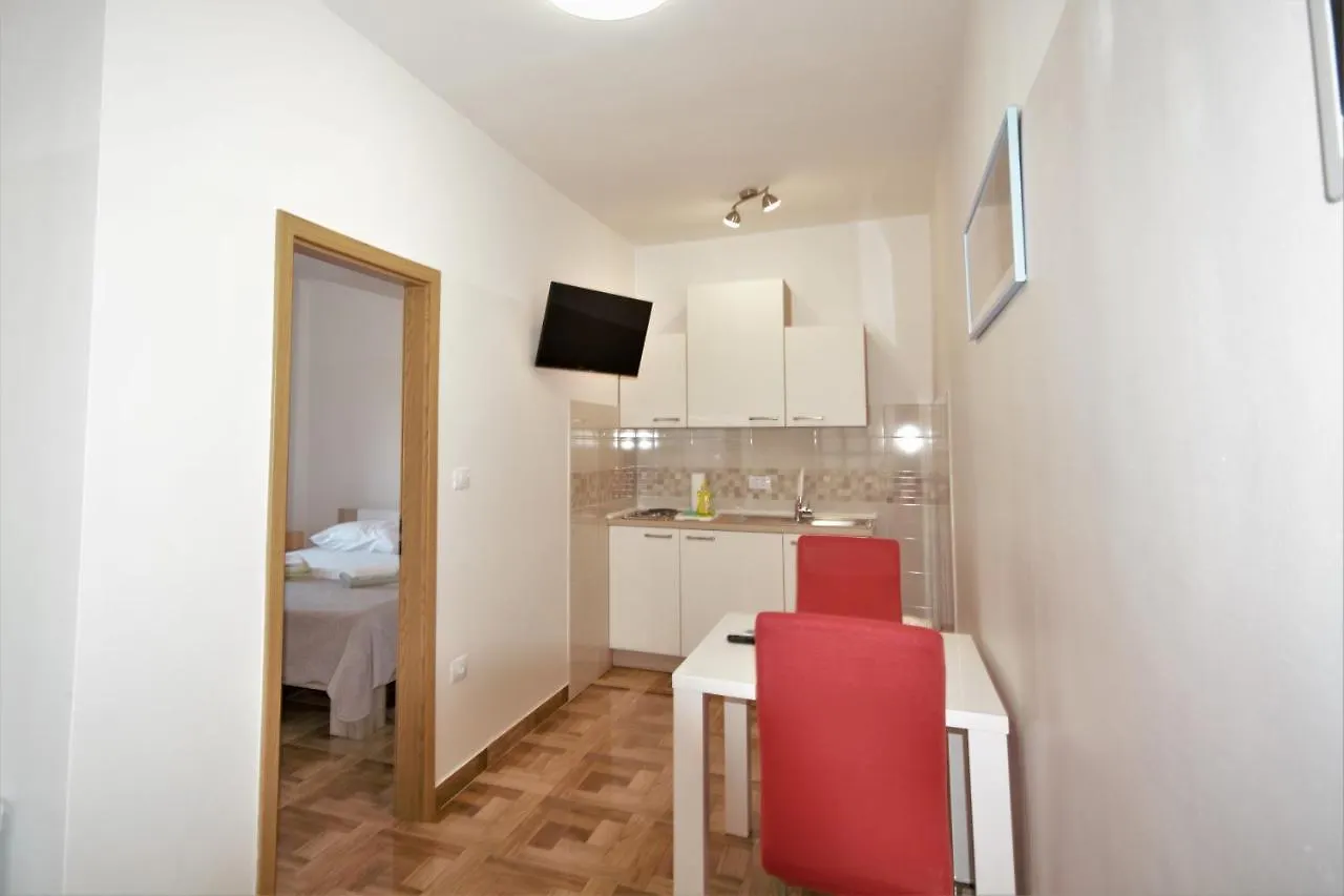 Xxl Holiday Home With Pool Marcana